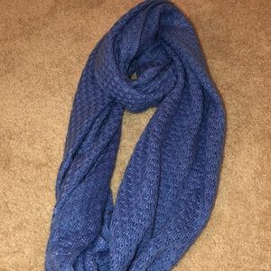 Infinity scarf